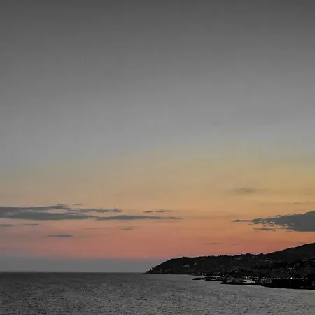 Casa La Brise-vista Mare Apartment Sanremo